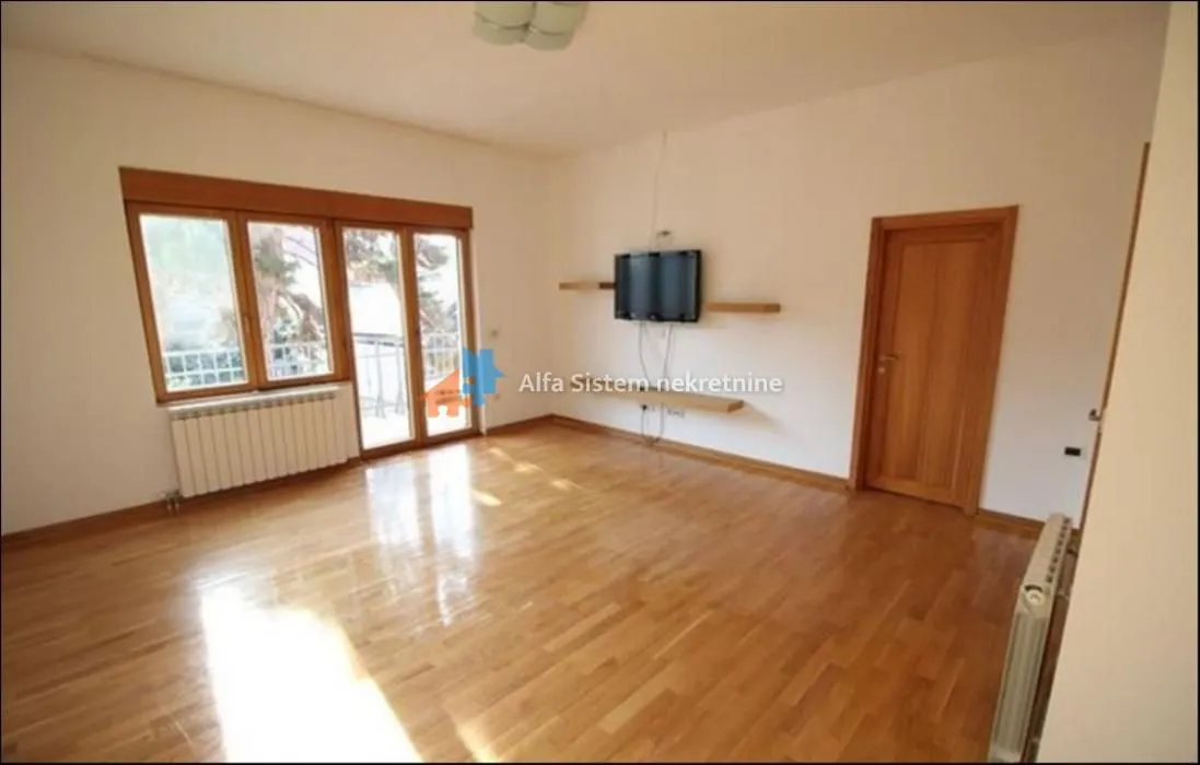 Izdavanje, kuća, 600m², Savski Venac, Beograd