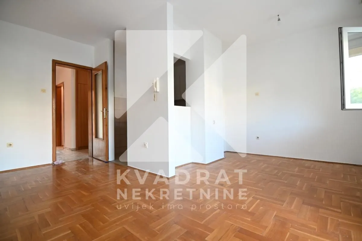 Prodaja, dvosoban stan, 65m², Stari Aerodrom, Podgorica