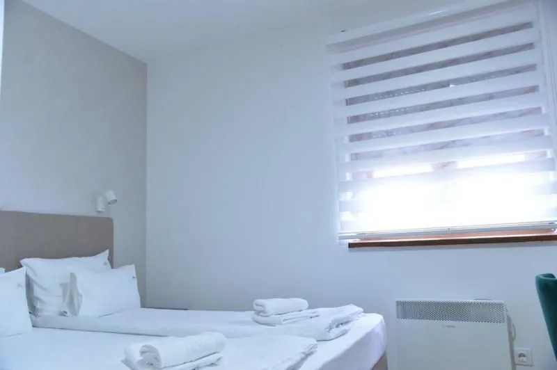 Prodaja, dvosoban stan, 32m², Centar, Čajetina