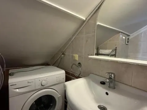 Izdavanje, jednosoban stan, 45m², Centar, Tivat - image 13