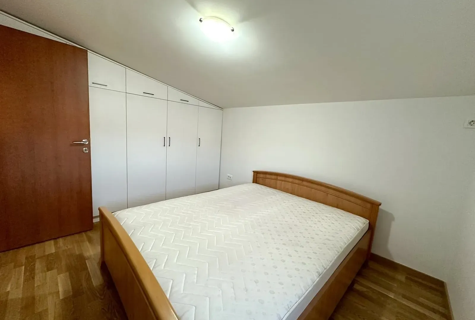 Rent, one bedroom apartment, 50m², Zagorič, Podgorica