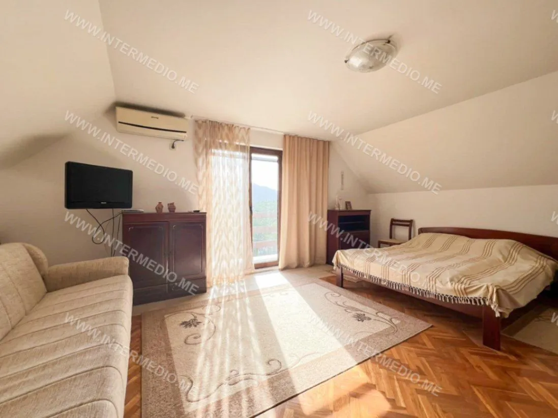 Prodaja, kuća, 150m², Igalo, Herceg Novi