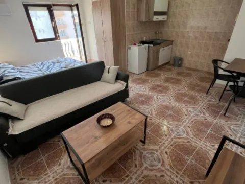 Rent, studio apartment, 30m², Šušanj, Bar - image 5