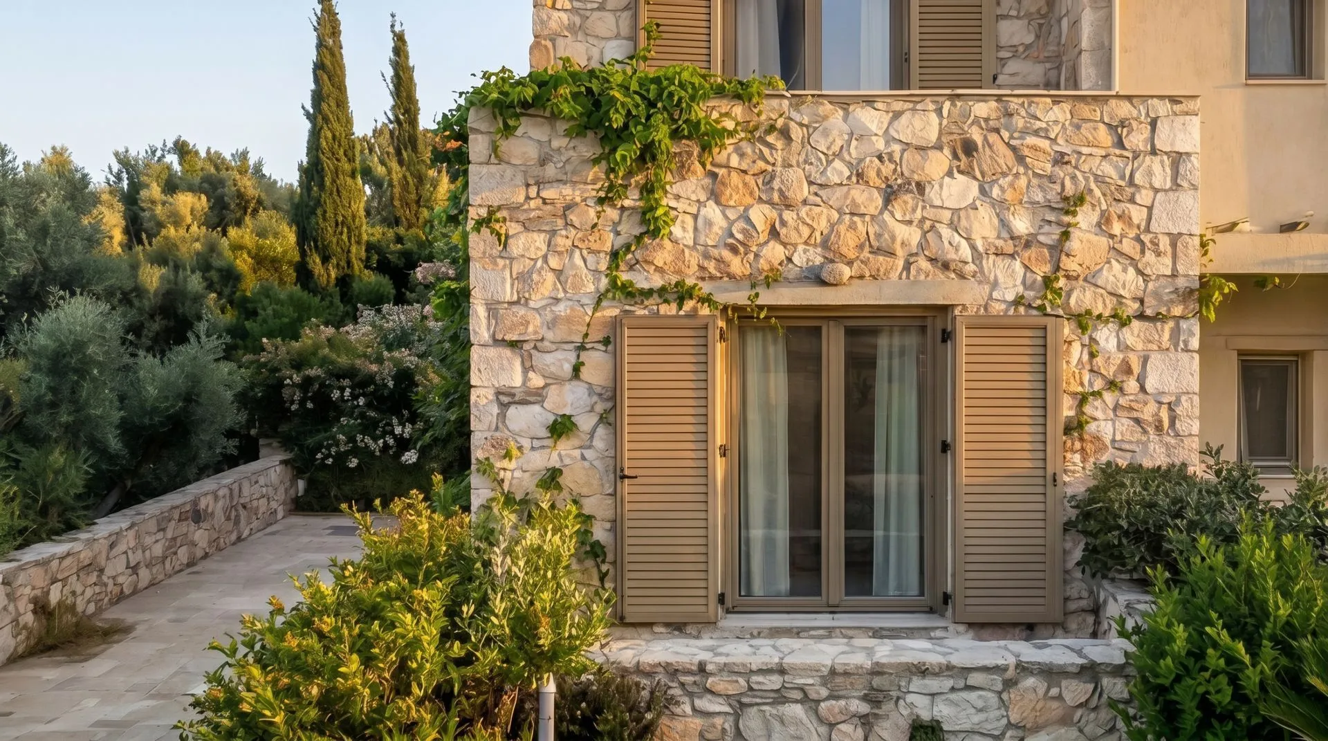 Sale, two bedroom apartment, 57m², Radanovići, Kotor