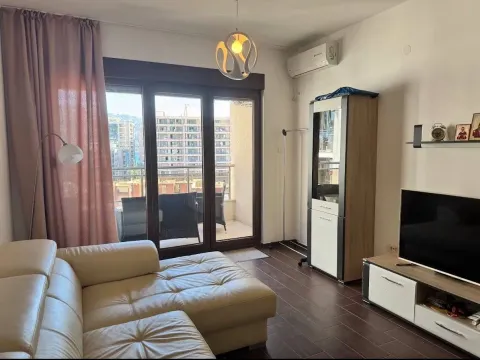 Prodaja, jednosoban stan, 51m², Centar, Budva - image 2
