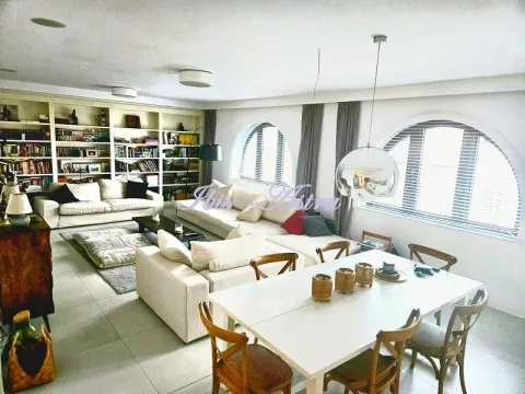 Izdavanje, dvosoban stan, 87m², Stari Grad, Beograd - image 1