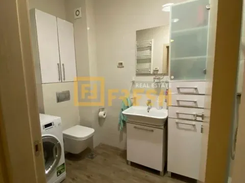 Prodaja, dvosoban stan, 66m², City Kvart, Podgorica - image 8