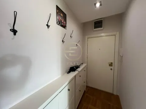 Izdavanje, trosoban stan, 56m², Grbavica, Novi Sad Sve Podlokacije - image 10