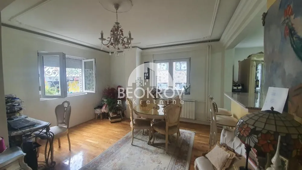 Izdavanje, četvorosoban stan, 150m², Čubura, Beograd