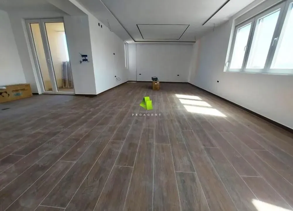 Prodaja, poslovni prostor, 310m², Medijana, Niš