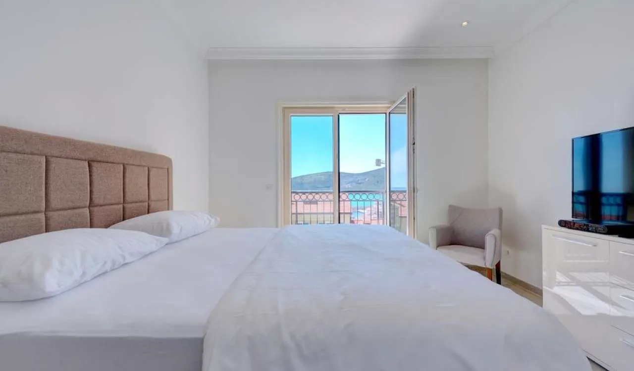 Prodaja, dvosoban stan, 118m², Luštica Bay, Tivat