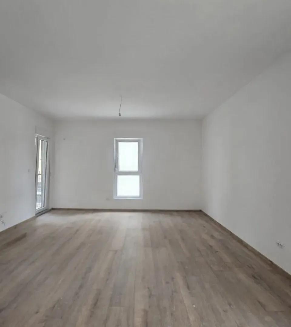 Izdavanje, trosoban stan, 83m², Zabjelo, Podgorica