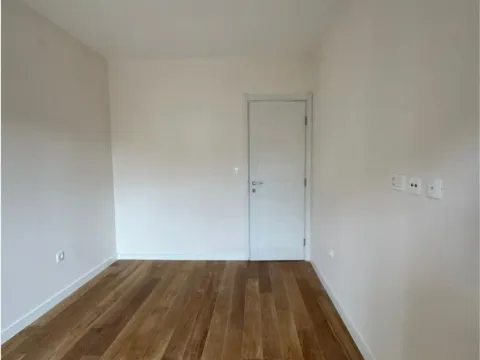 Izdavanje, jednosoban stan, 49m², Central Point, Podgorica - image 10