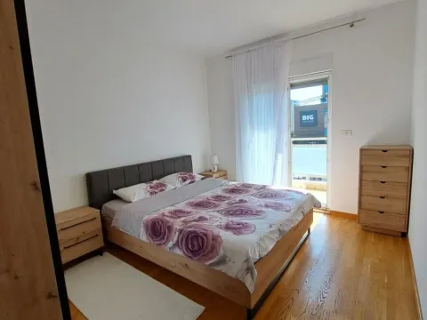 Izdavanje, jednosoban stan, 53m², City Kvart, Podgorica - image 23