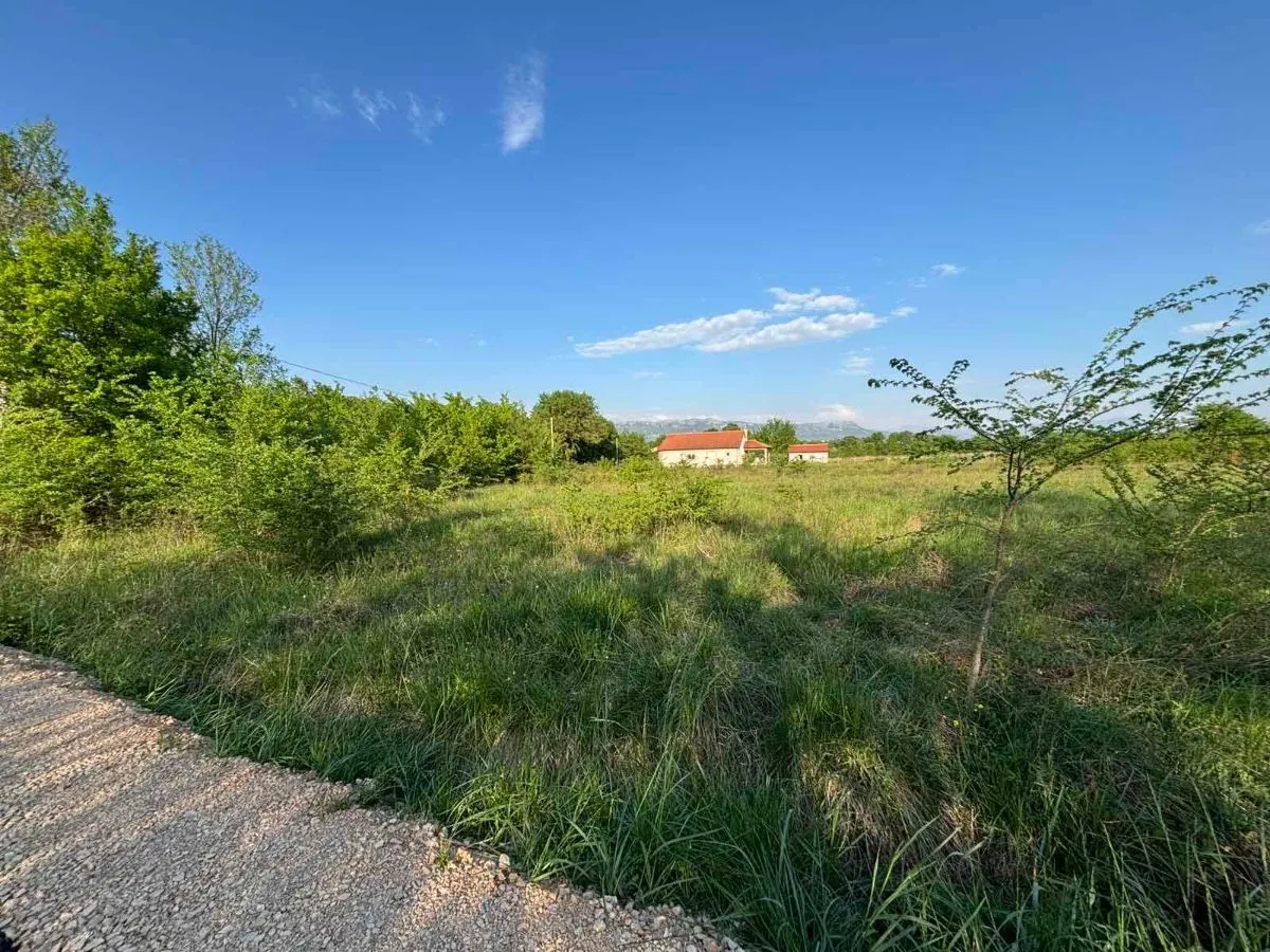Prodaja, plac, 2085m², Kosić, Danilovgrad