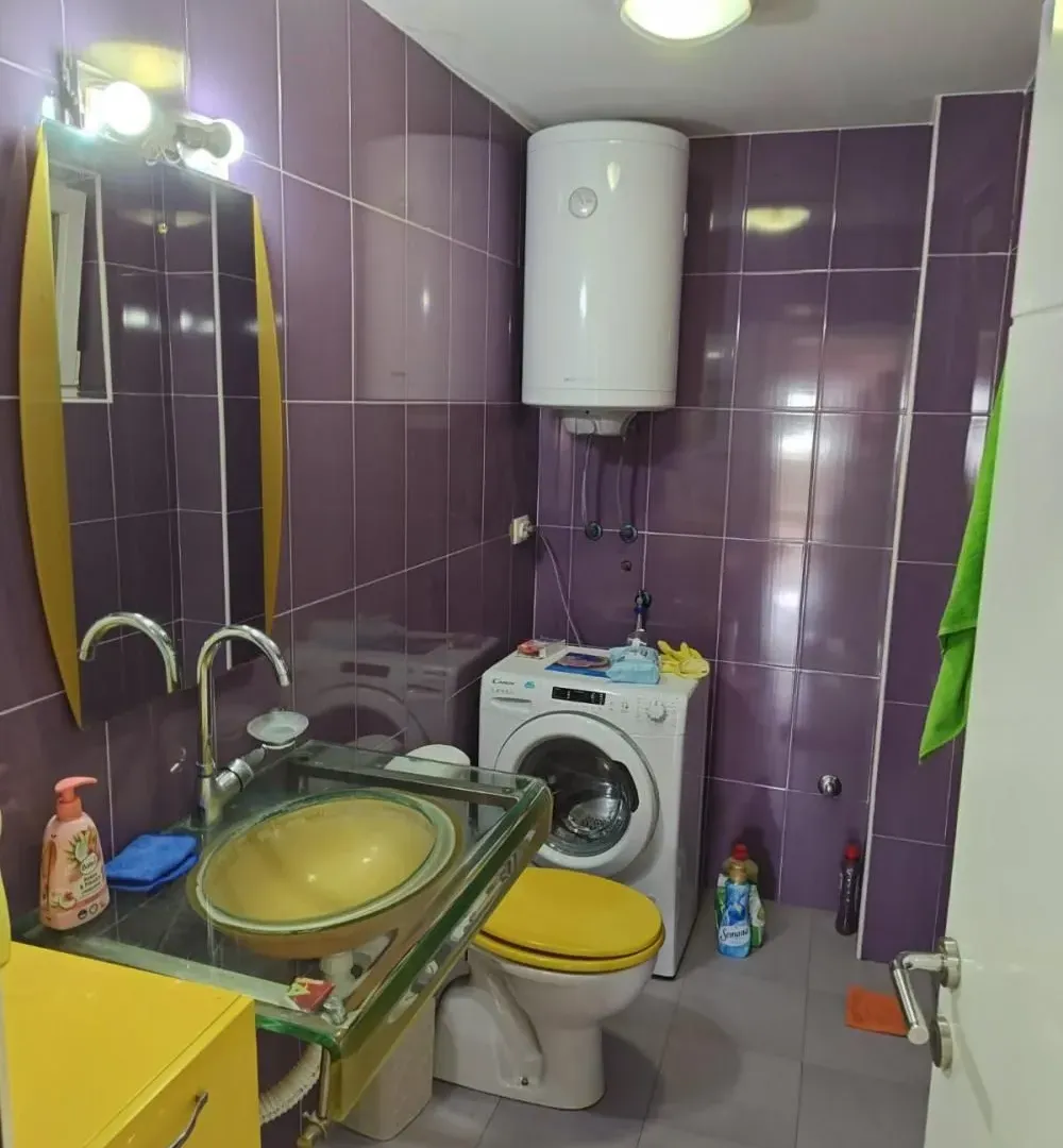 Rent, two bedroom apartment, 52m², Đeram Pijaca, Beograd