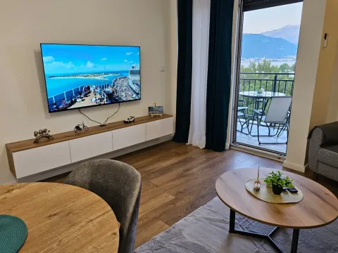 Izdavanje, dvosoban stan, 58m², Bijela, Herceg Novi - image 11