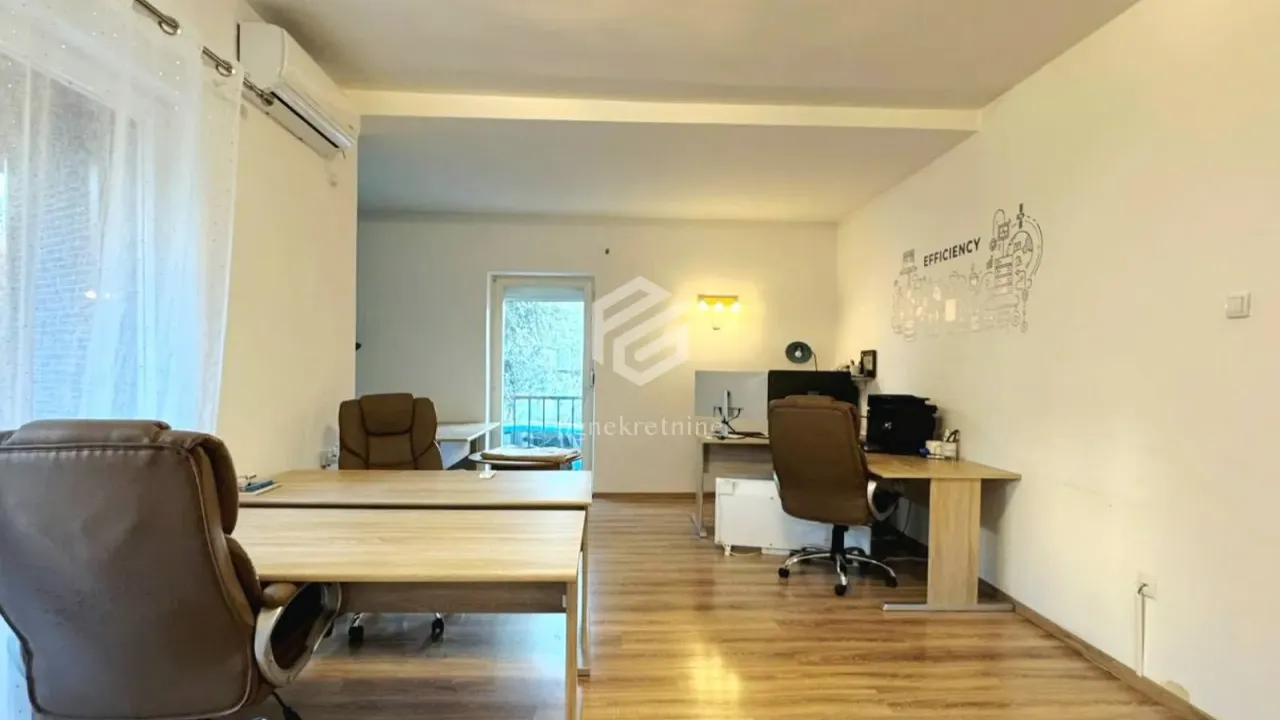 Prodaja, dvosoban stan, 90m², Gorica C, Podgorica