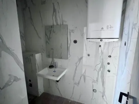 Prodaja, dvosoban stan, 89m², Gorica C, Podgorica - image 10