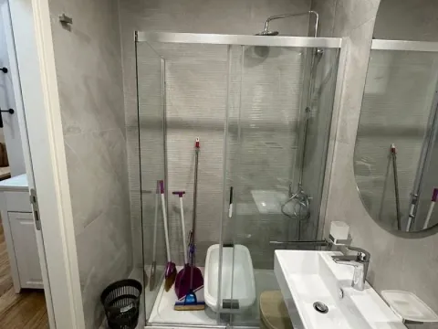 Izdavanje, jednosoban stan, 40m², Central Point, Podgorica - image 7