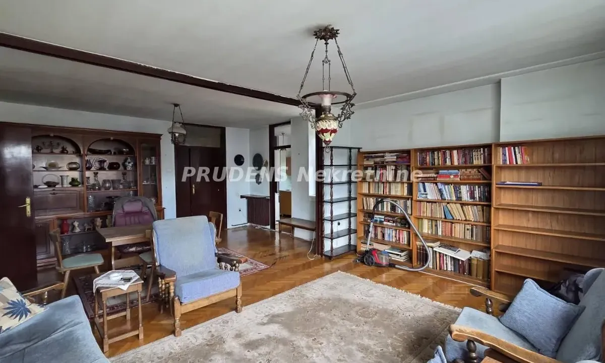 Prodaja, četvorosoban stan, 114m², Centar Sve Podlokacije, Beograd
