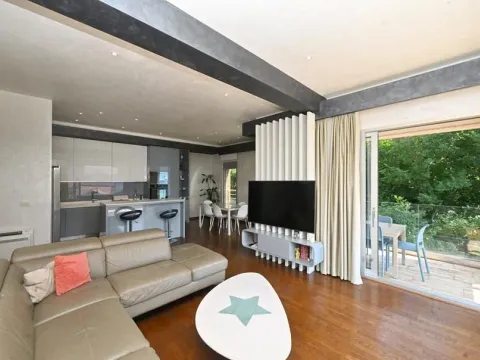 Rent, three bedroom apartment, 130m², Dobrota, Kotor - image 5