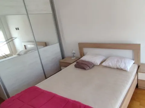 Izdavanje, jednosoban stan, 43m², City Kvart, Podgorica - image 4