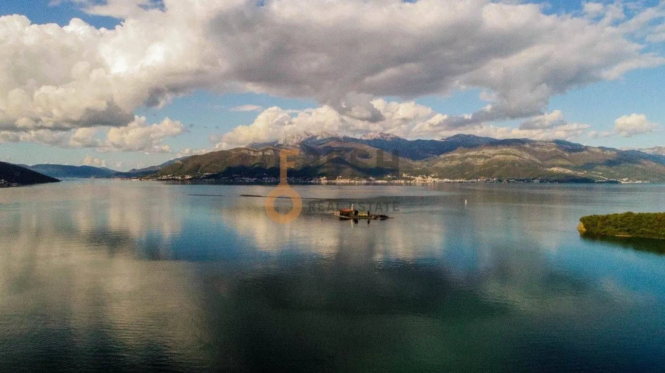 Prodaja, kuća, 1753m², Tivat, Crna Gora