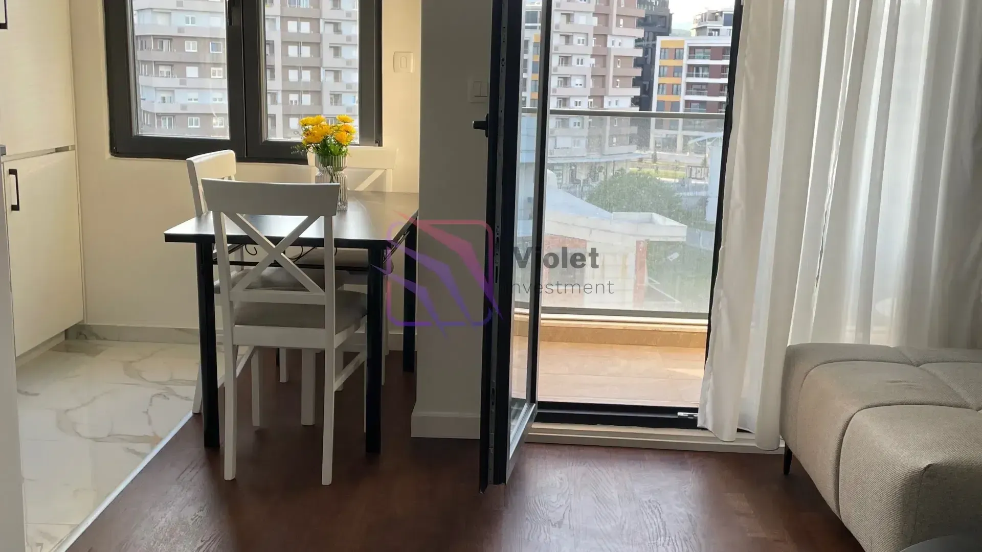 Izdavanje, jednosoban stan, 39m², Central Point, Podgorica