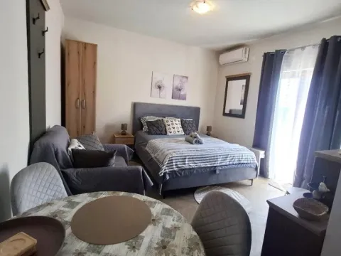 Izdavanje, garsonjera, 25m², Ilino, Bar - image 5