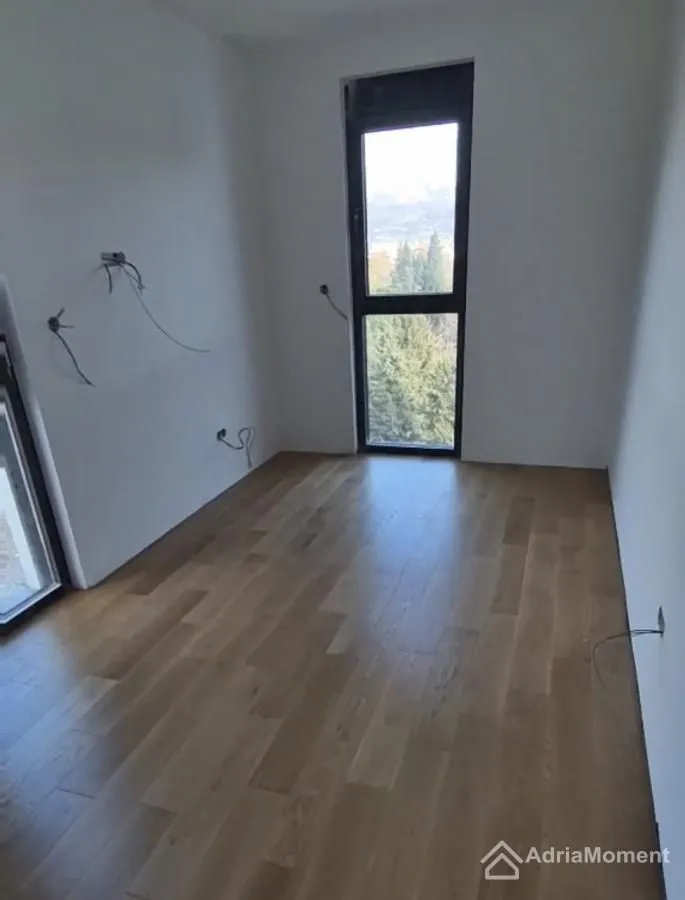 Prodaja, trosoban stan, 323m², Zagorič, Podgorica