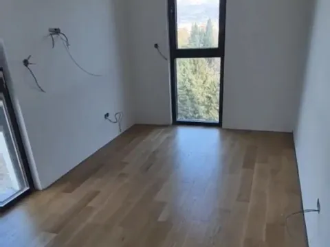 Prodaja, trosoban stan, 323m², Zagorič, Podgorica - image 5