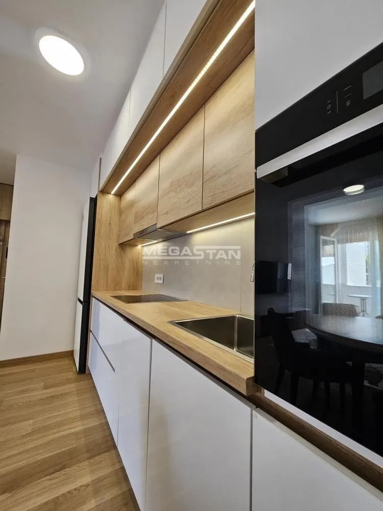 Rent, one bedroom apartment, 45m², Đeram Pijaca, Beograd