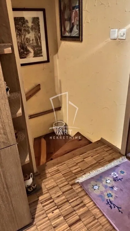 Sale, house, 236m², Voždovac Sve Podlokacije, Beograd
