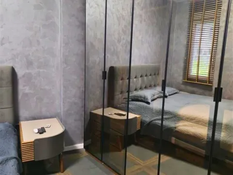 Izdavanje, četvorosoban stan, 98m², Vračar Sve Podlokacije, Beograd - image 8