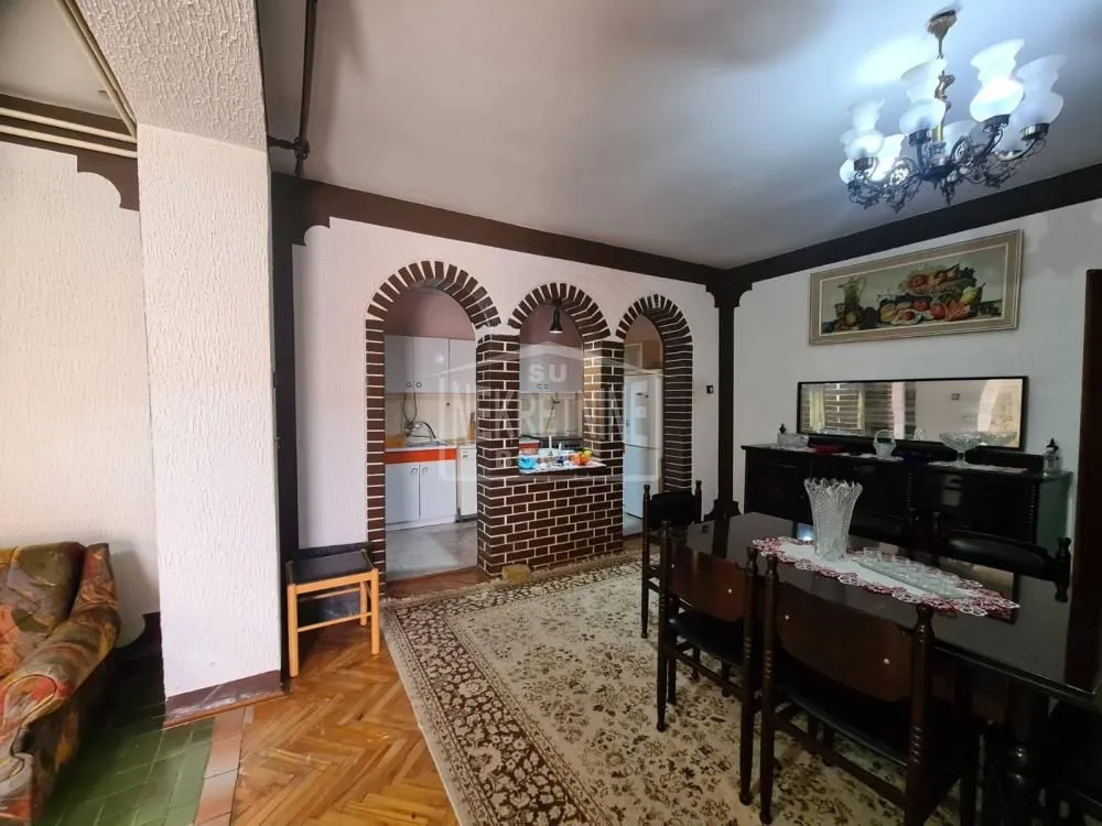Prodaja, kuća, 400m², Aleksandrovo, Subotica
