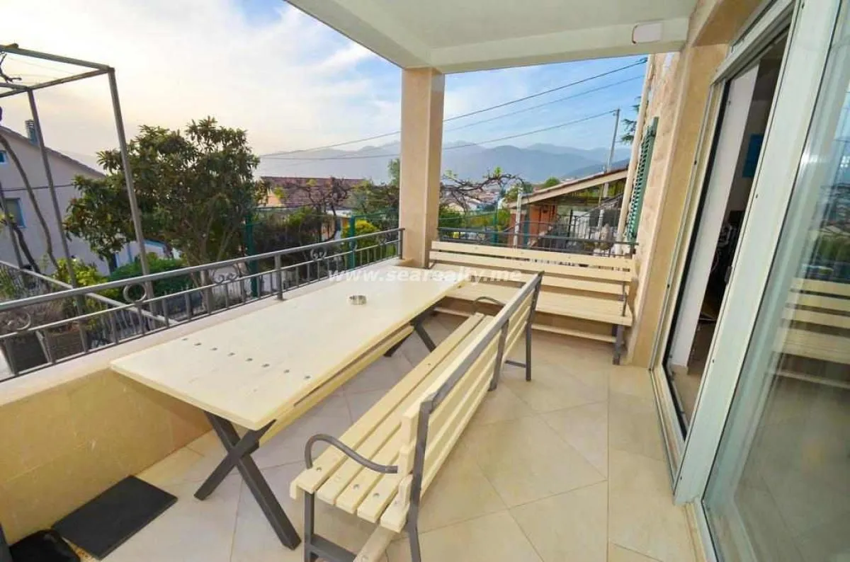 Prodaja, kuća, 105m², Tivat, Crna Gora