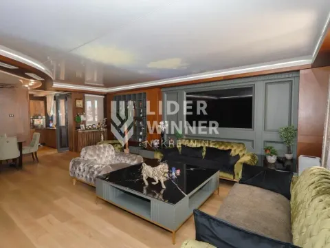 Prodaja, četvorosoban stan, 160m², Vračar Centar, Vračar Sve Podlokacije