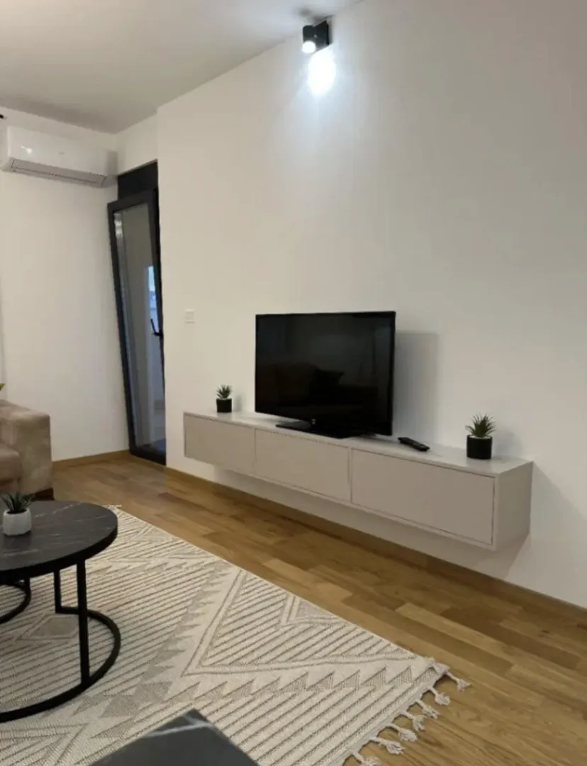Izdavanje, jednosoban stan, 47m², City Kvart, Podgorica