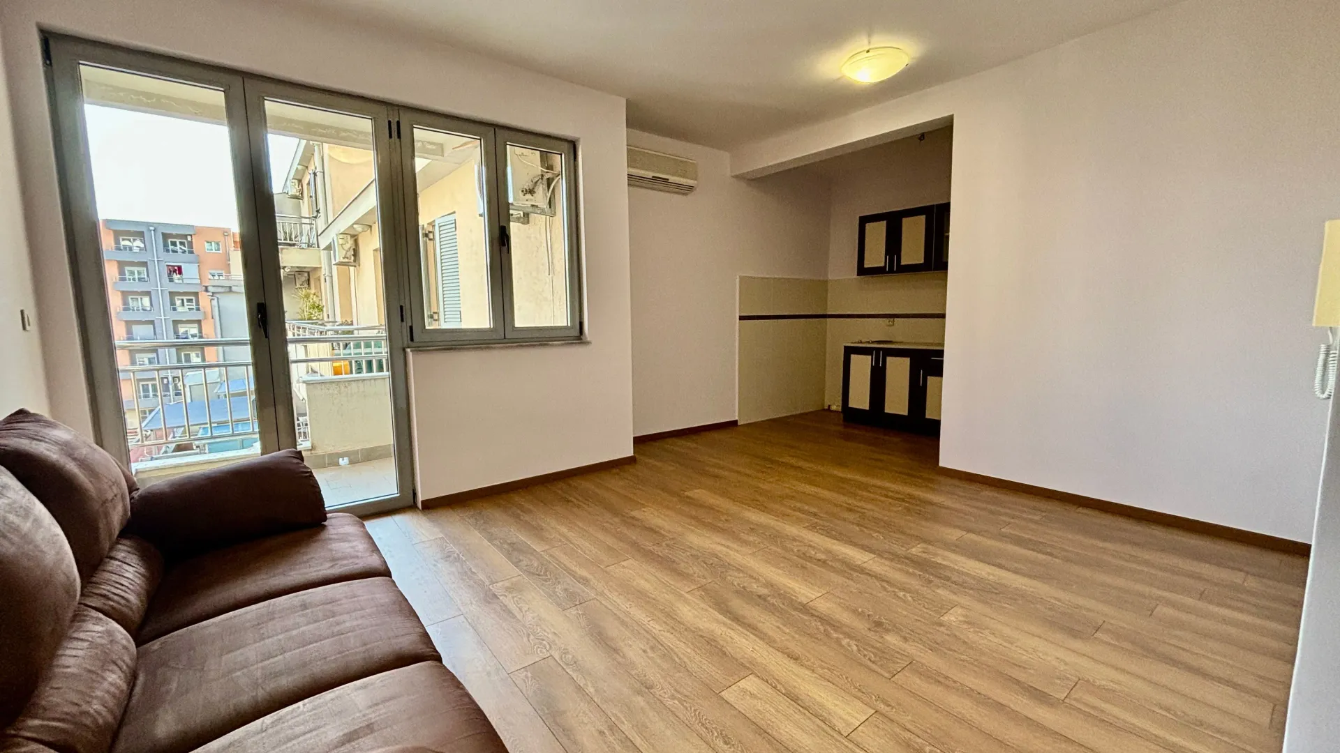 Sale, studio apartment, 36m², Centar, Budva