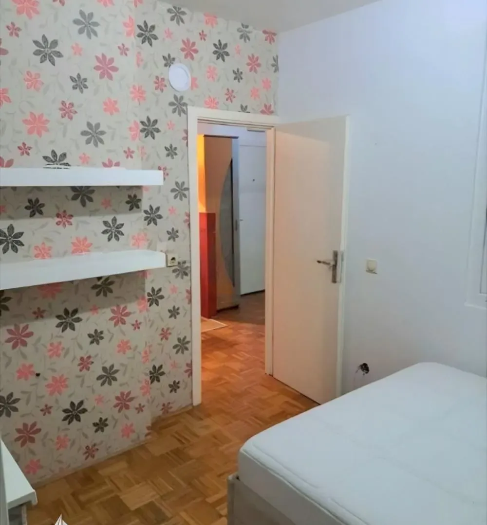 Prodaja, dvosoban stan, 49m², Novi Beograd Blok 61, Novi Beograd Sve Podlokacije