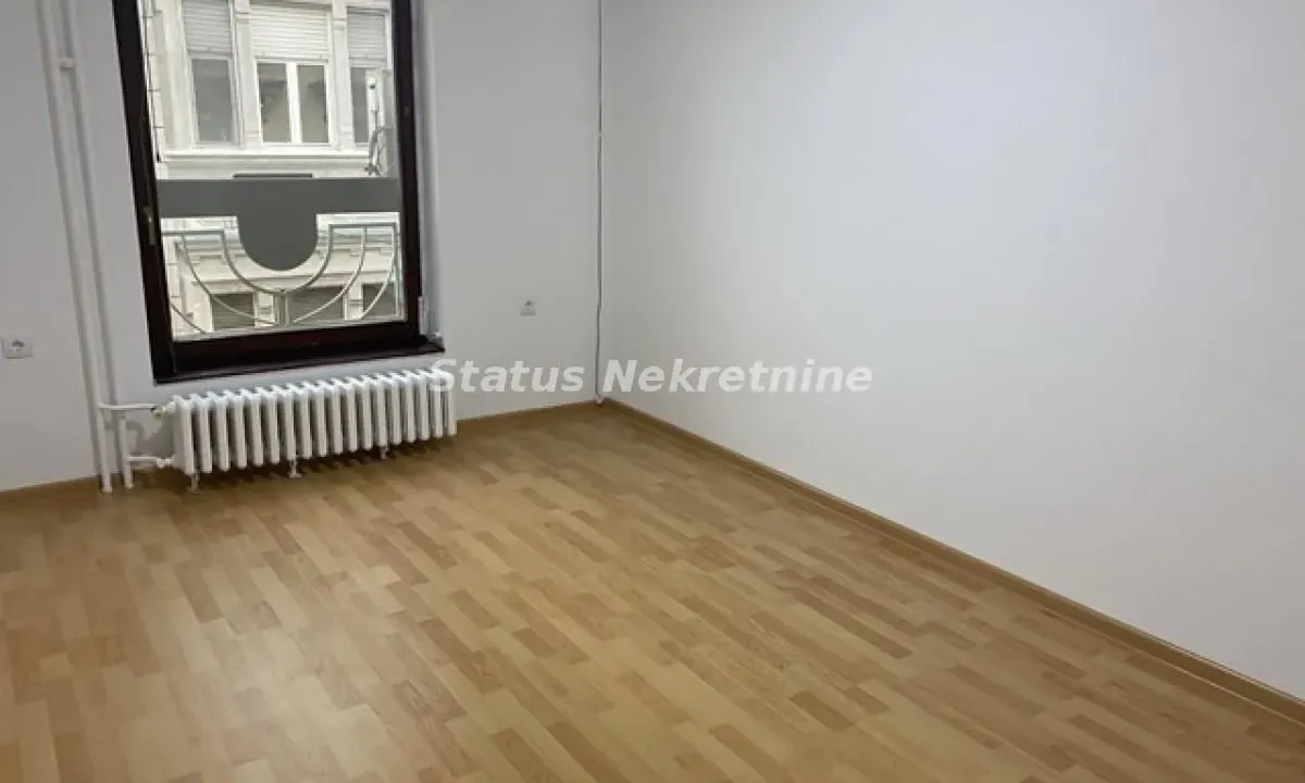 Izdavanje, jednosoban stan, 33m², Centar, Novi Sad