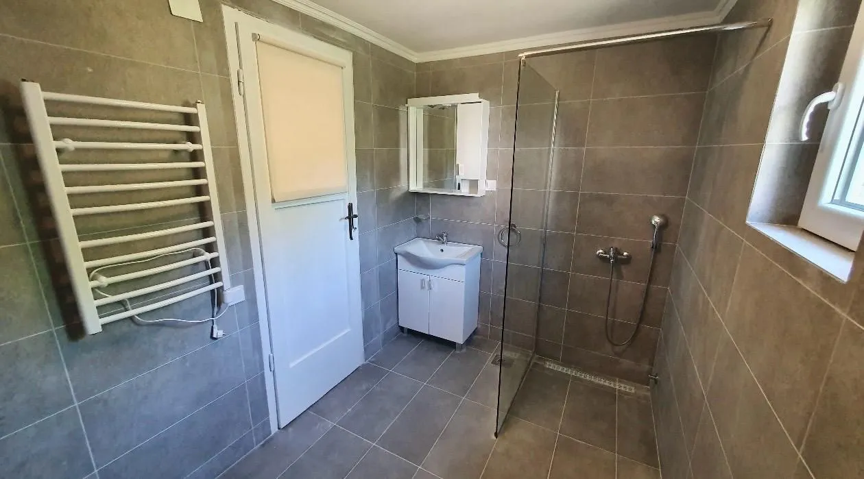 Rent, house, 105m², Ibričevina, Podgorica