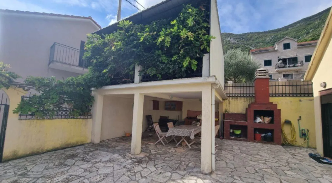 Prodaja, kuća, 100m², Prčanj, Kotor