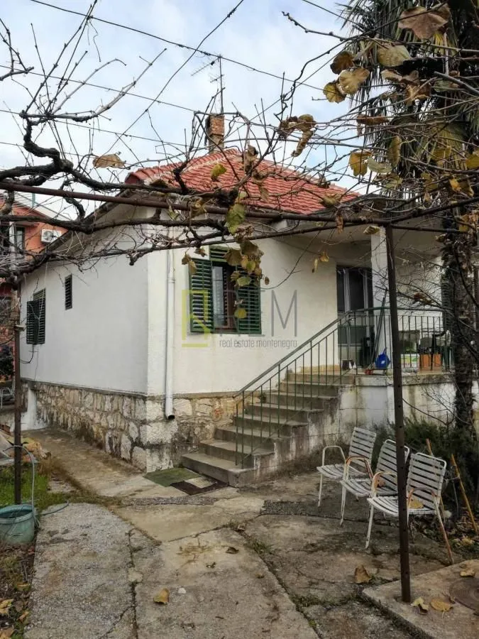 Prodaja, kuća, 150m², Ibričevina, Podgorica