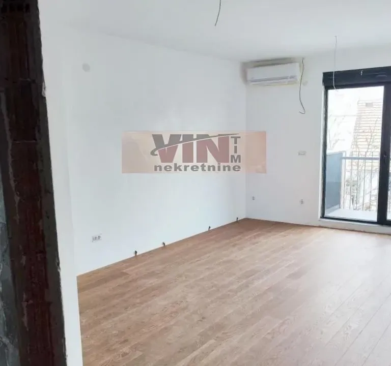 Prodaja, trosoban stan, 61m², Cvetkova Pijaca, Zvezdara Sve Podlokacije