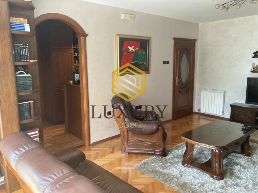 Rent, apartment, 95m², Centar, Podgorica
