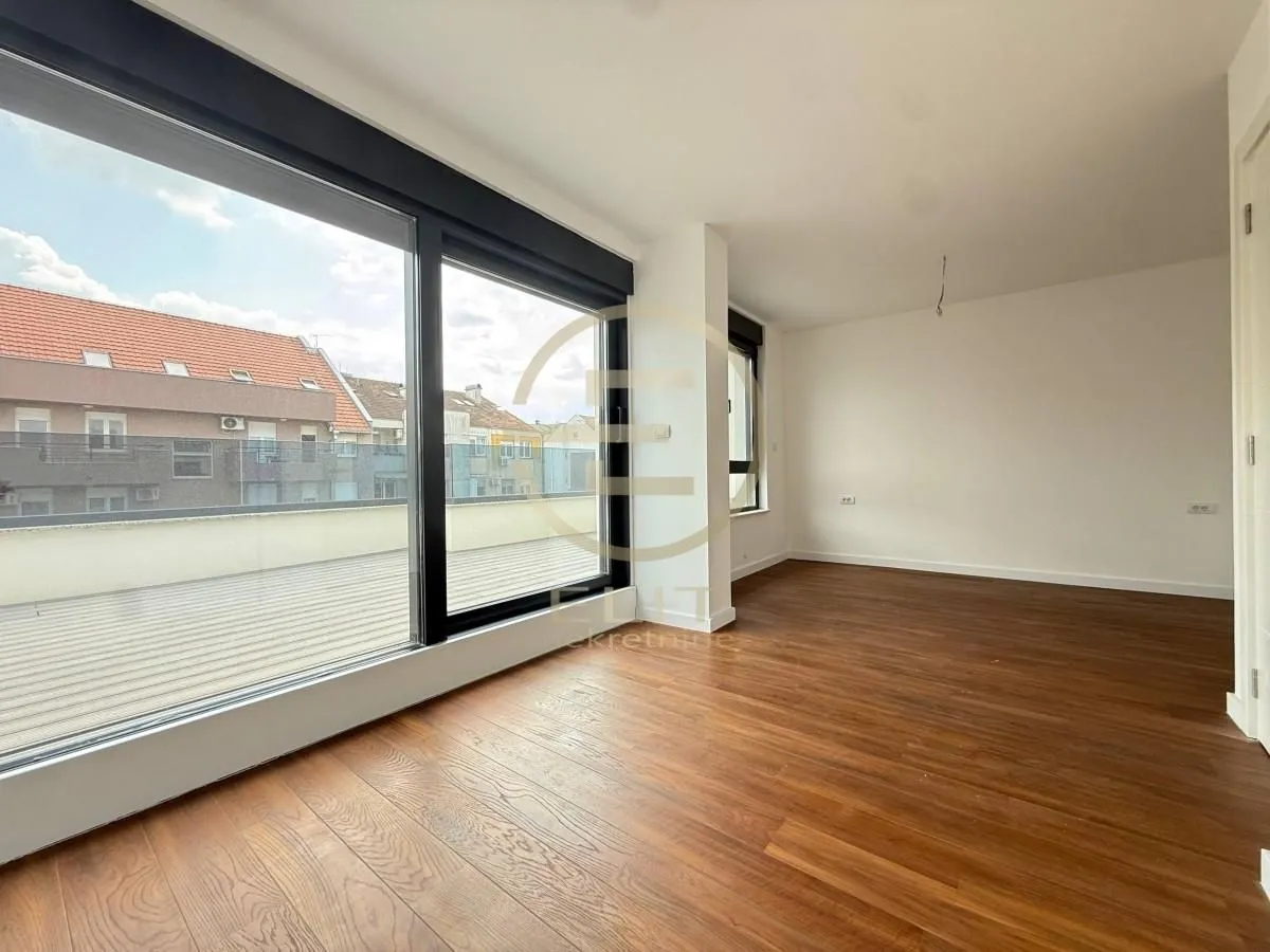 Prodaja, stan, 136m², Bulevar Evrope, Novi Sad Sve Podlokacije