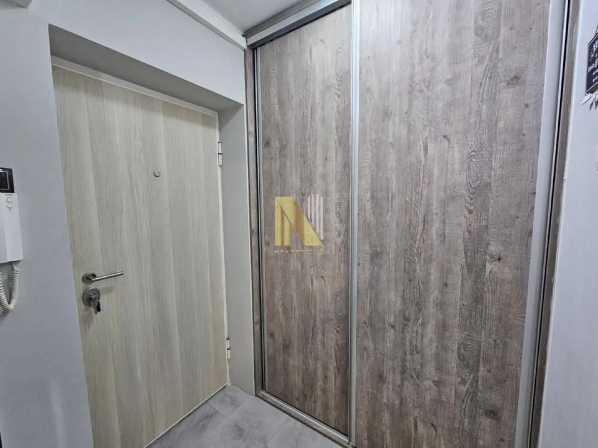 Prodaja, jednosoban stan, 33m², Bulevar Oslobodjenja, Novi Sad Sve Podlokacije