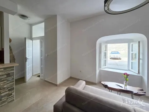 Prodaja, jednosoban stan, 51m², Prčanj, Kotor - image 6